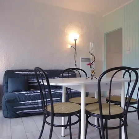 T2 Renove, Proche Et Commerces, Balcon, Parking, Accepte Petits Animaux - Fr-1-776-56